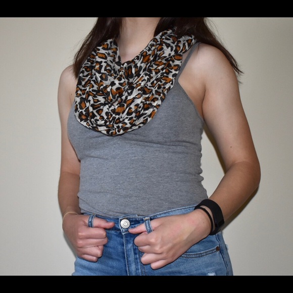 Infinity Scarf - Picture 1 of 3